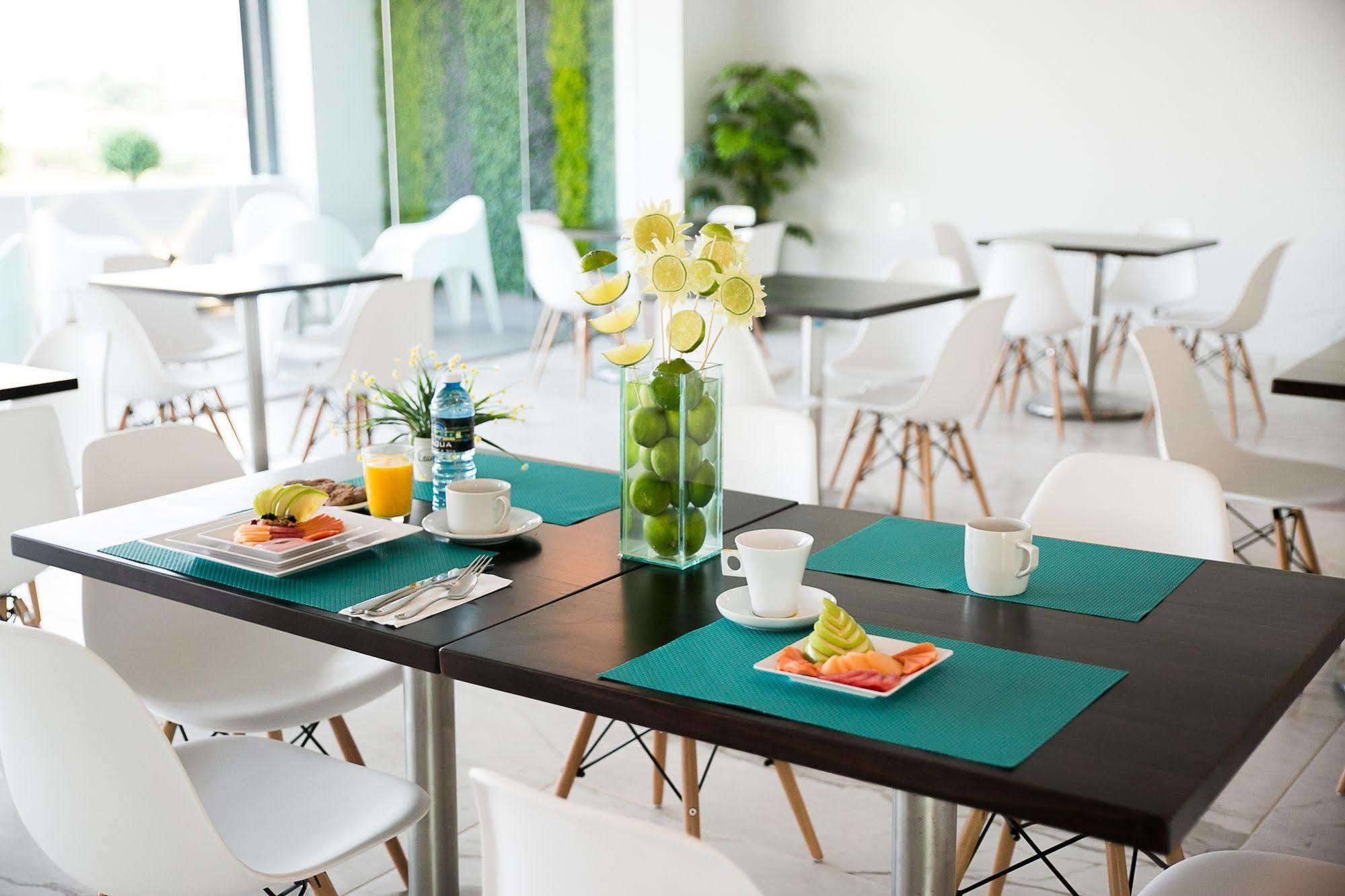 Hotel Aqua Spa & Resort Martinez de la Torre Ngoại thất bức ảnh