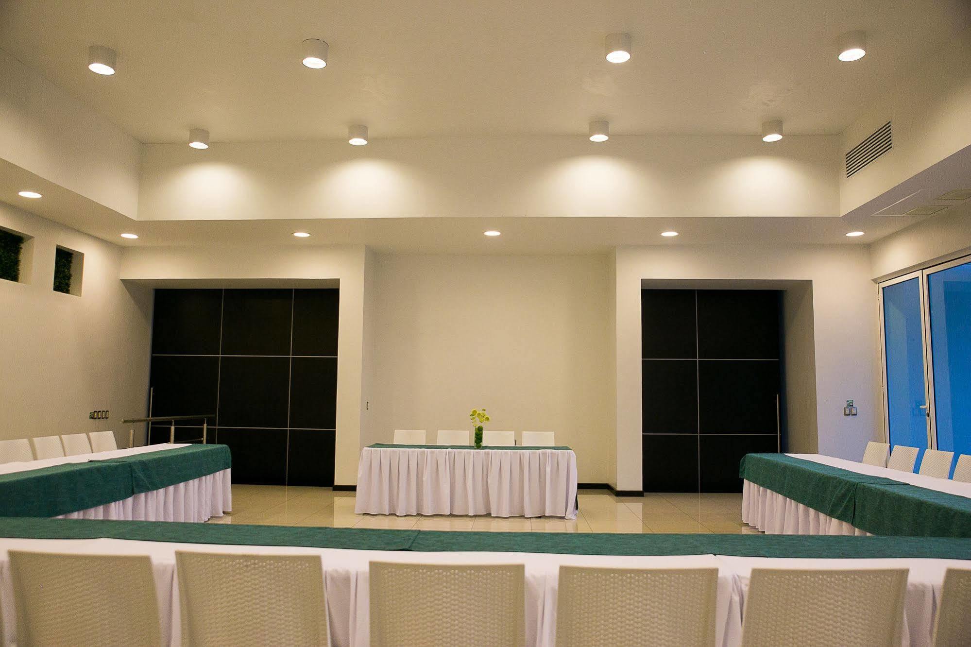Hotel Aqua Spa & Resort Martinez de la Torre Ngoại thất bức ảnh